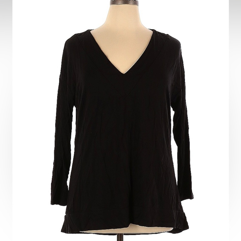 Eloquii Elements black v-neck with 3/4 length sleeves - 14/16